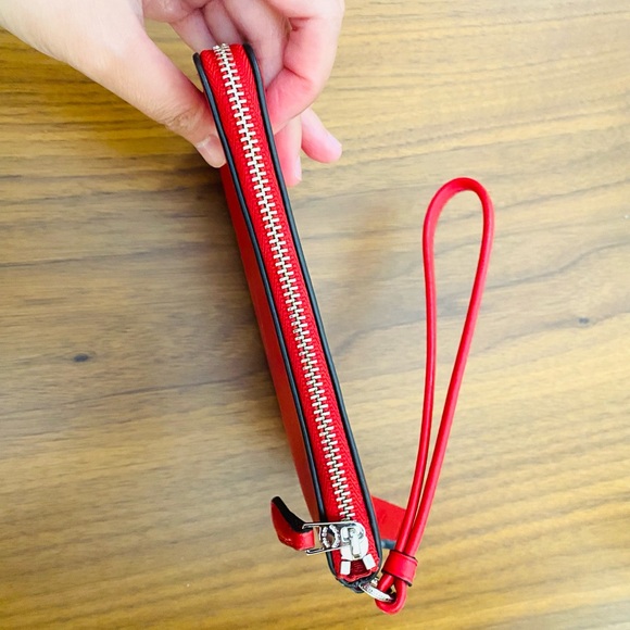 NWOT Coach Leather Wallet Wristlet Pouch Red - Picture 4 of 6